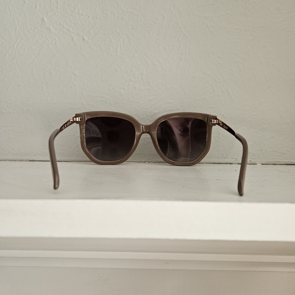 NWOT Quay Coffee Run Sunglasses - Picture 5 of 8